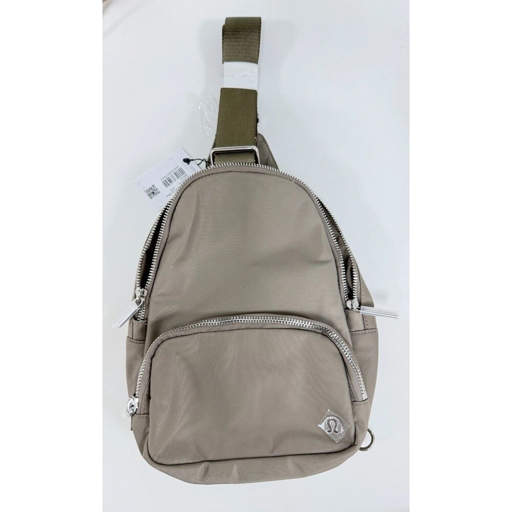 Everywhere Sling Bag 4.2L Gray Crossbody Travel Festival Bag
